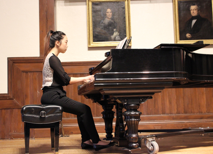 Friday Night Young Artists’ Café